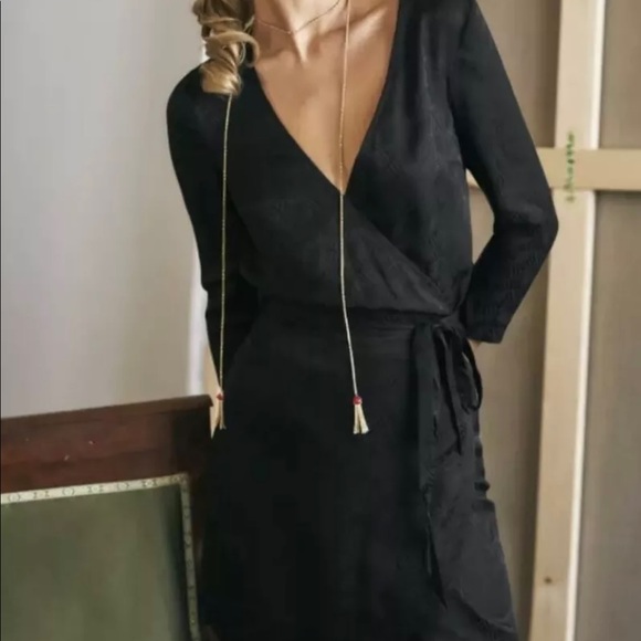 Sezane Dresses & Skirts - Sézane Eve silk wrap mini dress